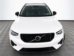 2023 Volvo XC40 B5 Plus Dark Theme