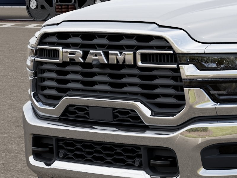 2027 RAM Ram 5500 Chassis Cab RAM 5500 TRADESMAN CHASSIS CREW CAB 4X4 60' CA