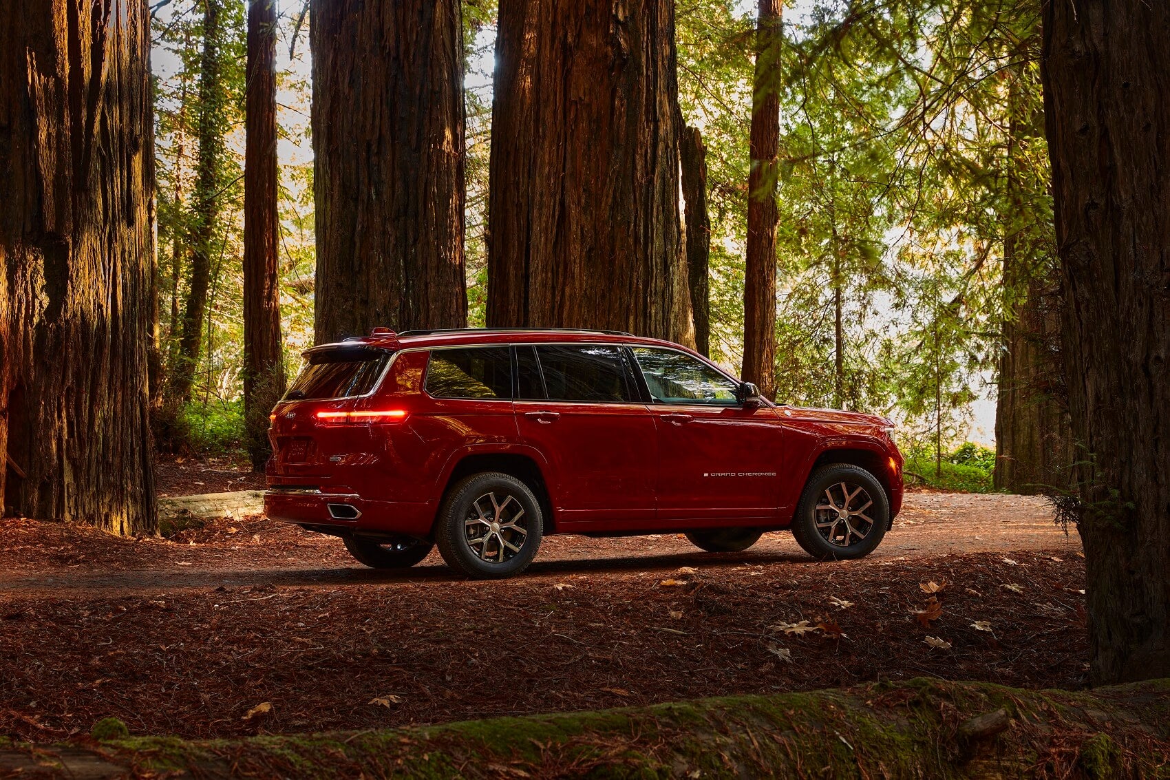 Jeep Grand Cherokee L Red Rear