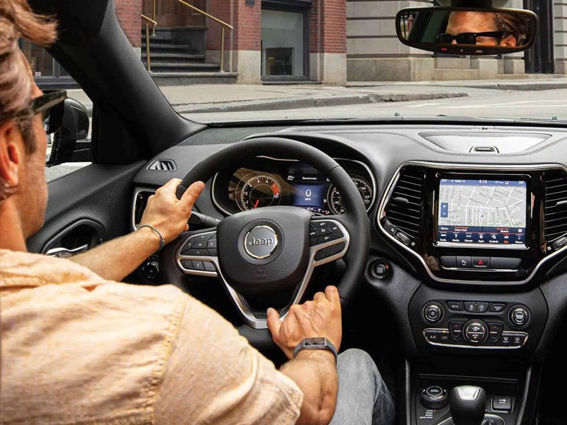 Jeep Cherokee vs Nissan Rogue