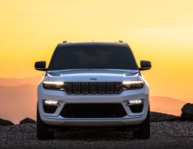 Jeep Grand Cherokee Powertrains and Towing Capacity